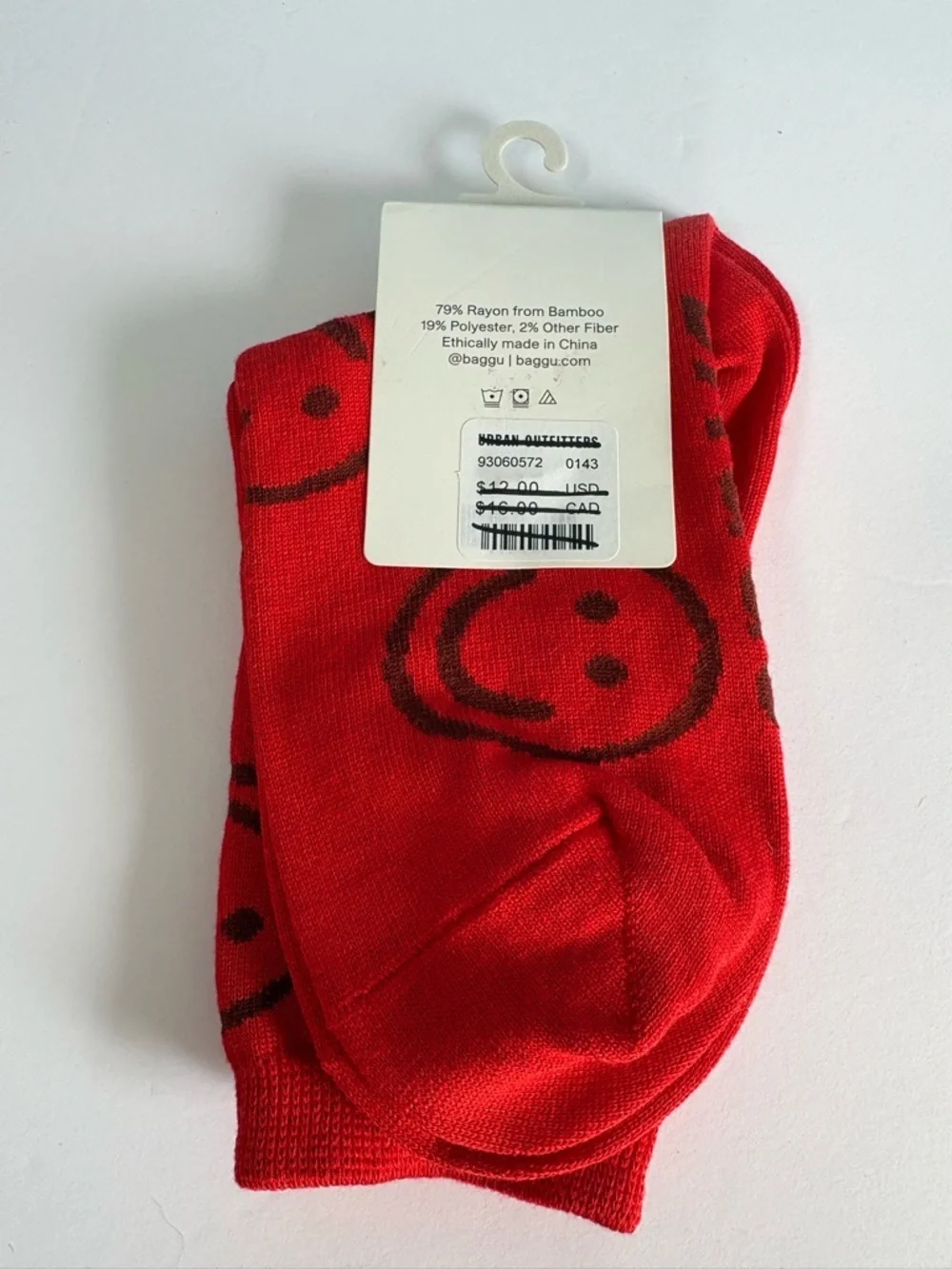 NWT BAGGU Happy Crew Sock
